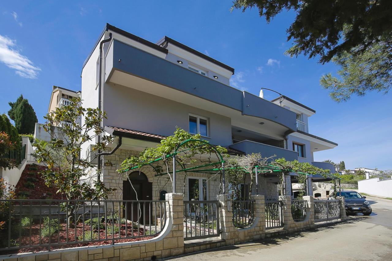 Apartments Villa Sofia Crveni Vrh Exterior foto